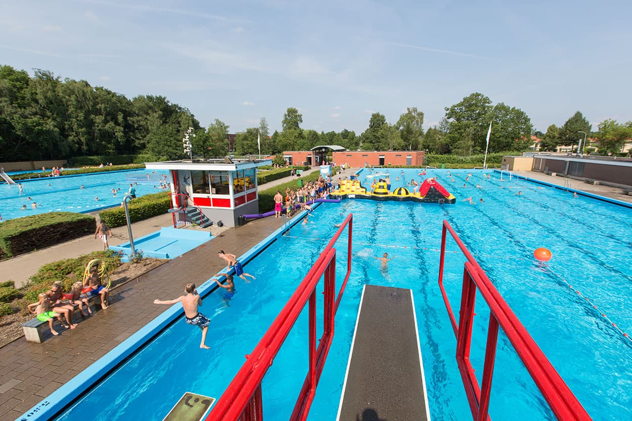Buitenbad Het Oosterbosbad