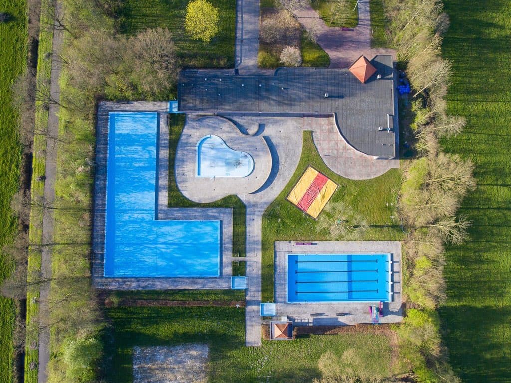 Buitenbad It Paradyske